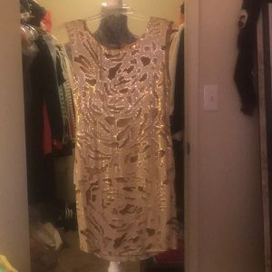 Alice + Olivia Size 0 gold sequin Mini dress